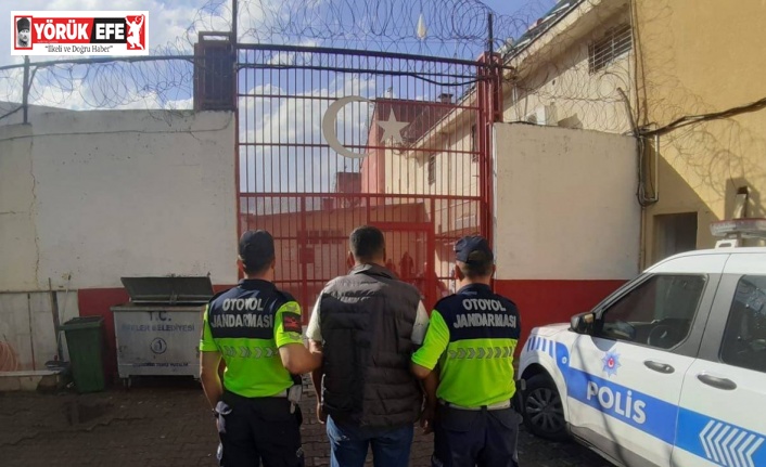 Aranan şahıs otoyol jandarmasına takıldı