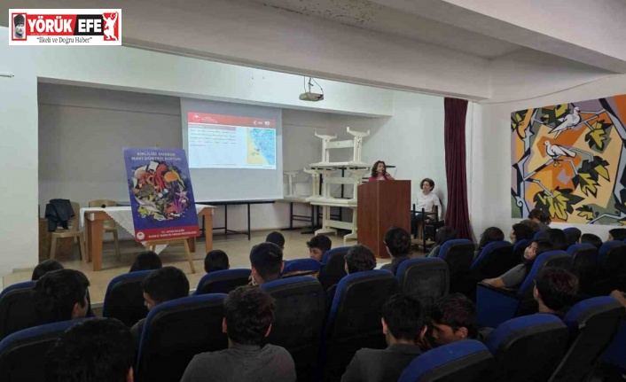 Didim’de öğrencilere su ürünleri ve deniz temizliği anlatıldı