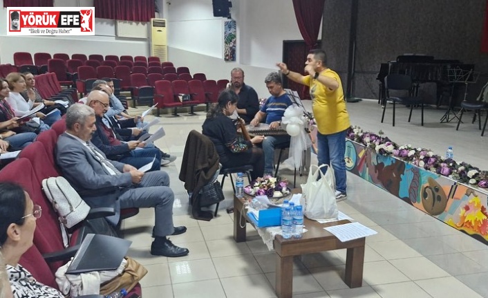 Efeler’de Türk Sanat Müziği Korosu yeni döneme başladı