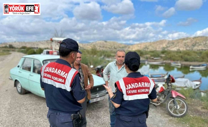 Jandarmadan Bafa Gölü’nde çevre denetimi