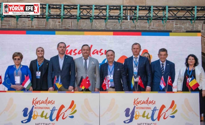 Kuşadası’ndan dünyaya barış, kardeşlik ve dostluk mesajları yollandı