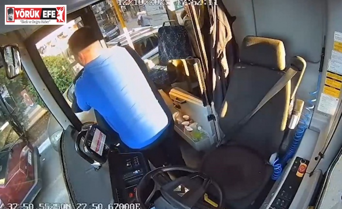 Otobüs şoförü, nefesi kesilen emekli öğretmeni kurtardı