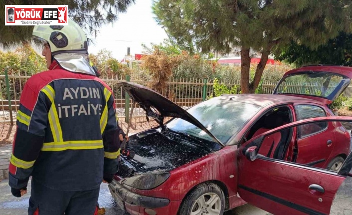 Otomobil seyir halindeyken dumanlar yükseldi