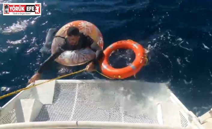 Yüzerek Yunanistan’a geçmeye çalışan düzensiz göçmen yakalandı