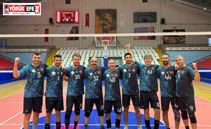 İlk kez katıldıkları turnuvada çeyrek finale yükseldiler