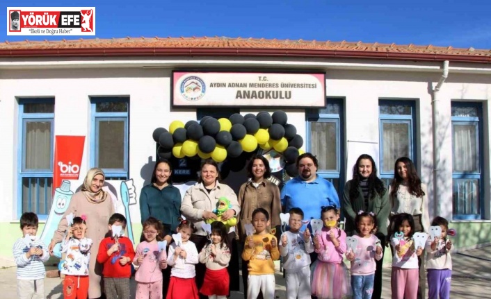 Minik çocuklara ağız ve diş sağlığı eğitimi