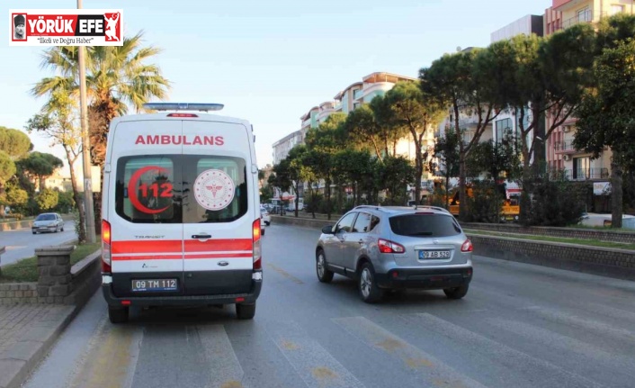 Otomobilin çarptığı yaşlı adam yaralandı