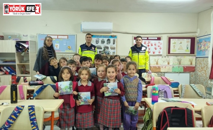 Salavatlı İlkokulu öğrencilerine jandarmadan trafik eğitimi