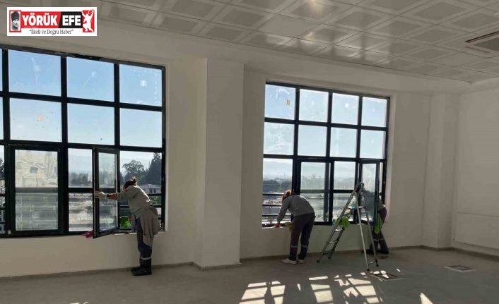 Söke’de yeni kaymakamlık binasında hazırlıklar sürüyor