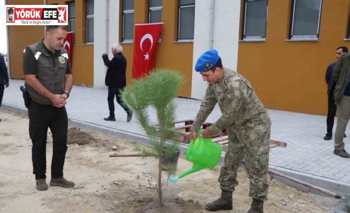 Söke’de "Yeşil Vatan" için fidanlar toprakla buluştu