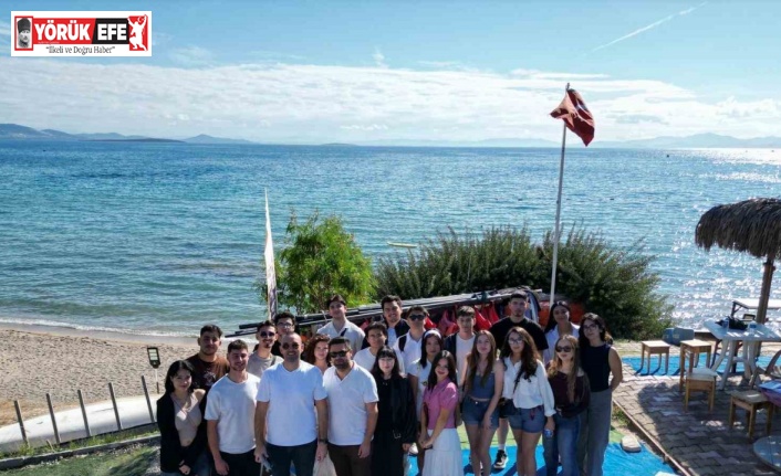 Turizm ve Seyahat Hizmetleri öğrencilerine Amatör Denizci Belgesi eğitimi verildi