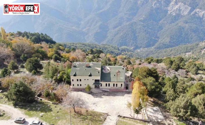 Viraneye dönen Paşa Yaylası Oteli ayağa kalkacağı günü bekliyor