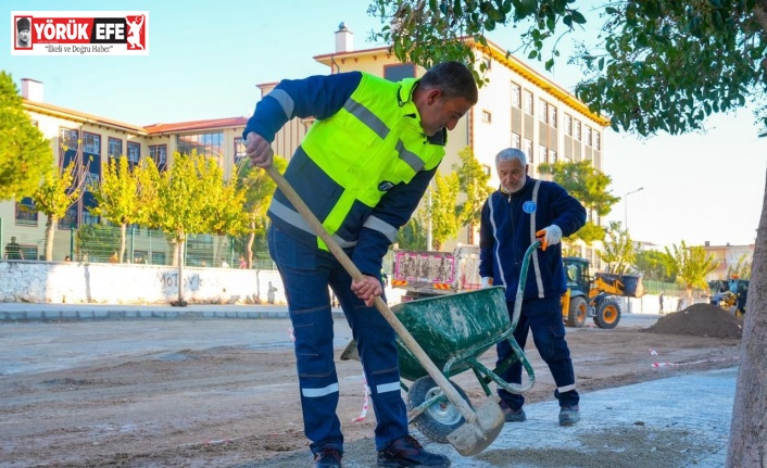 Didim’de yol çalışmaları hız kesmeden devam ediyor