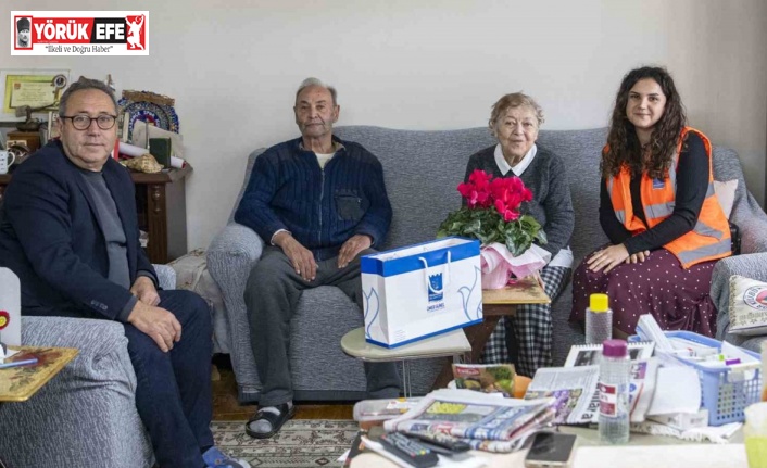 Kuşadası Belediyesi’nden engelli Osman amcaya anlamlı ziyaret