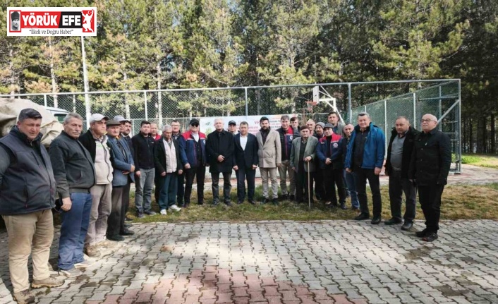 Kuyucak’ta 1200 adet kestane fidanı dağıtıldı