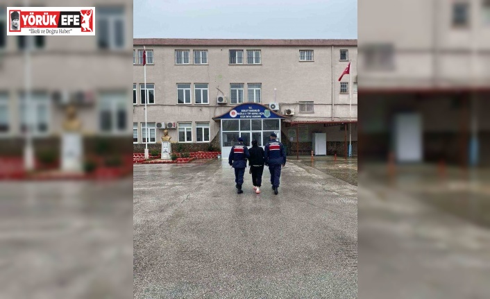 Üç yıl saklandı, kilerde yakalandı