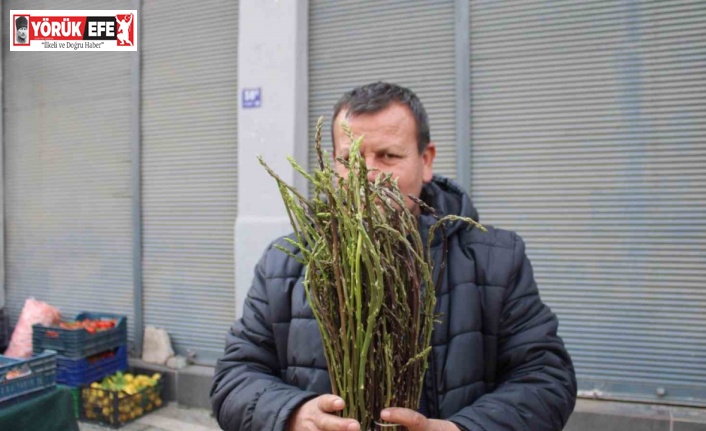 Aydın’ın yöresel lezzeti kedirgen ve sarmaşıklar pazar tezgahlarını süslemeye başladı
