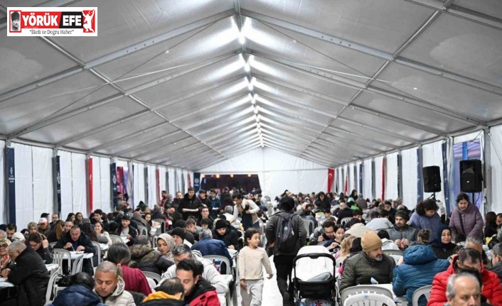 Başkan Çerçioğlu, vatandaşlarla iftar sofrasında bir araya geldi