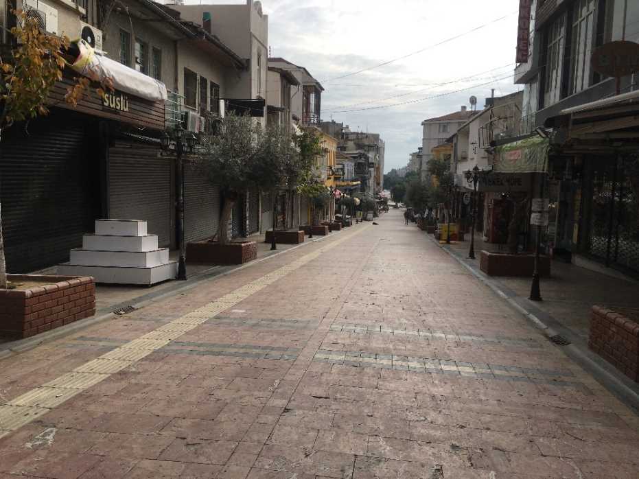 Aydınlılar Kısıtlamaya Uyuyor 