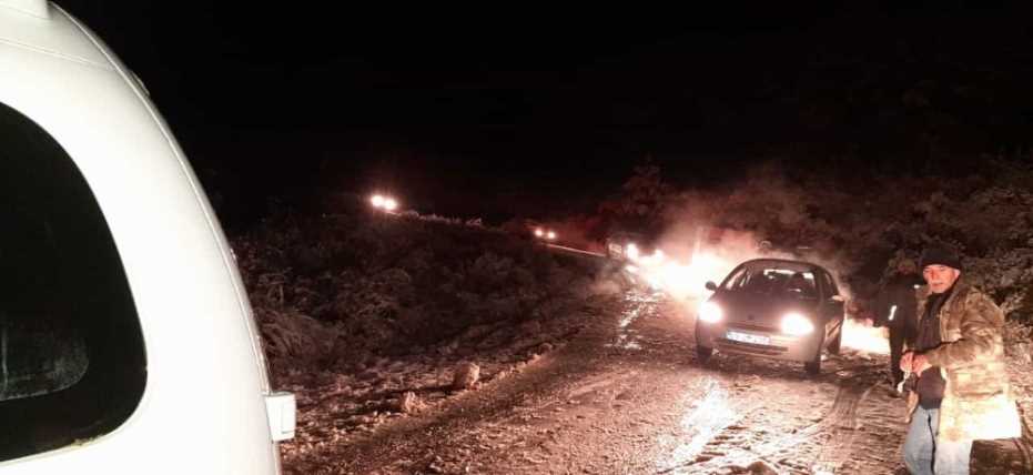 Kar Eğlencesi Dönüşü Vatandaşın Yardımına Söke Belediyesi Yetişti 