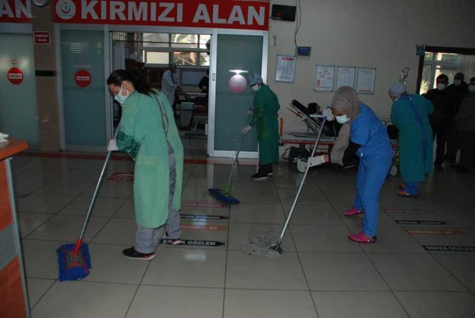 Kovid-19’La Mücadelede Temizlik Personelinin Rolü Büyük