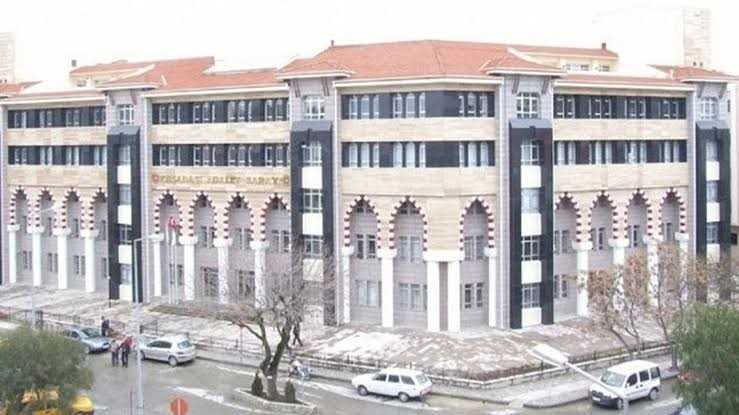 Kuşadası’Nda Biri Avukat, 6 Kişi Cinsel Tacizden Tutuklandı
