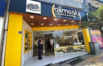 Fare görüntüleri ile gündeme gelen baklavacıya 60 bin TL cezai işlem uygulandı