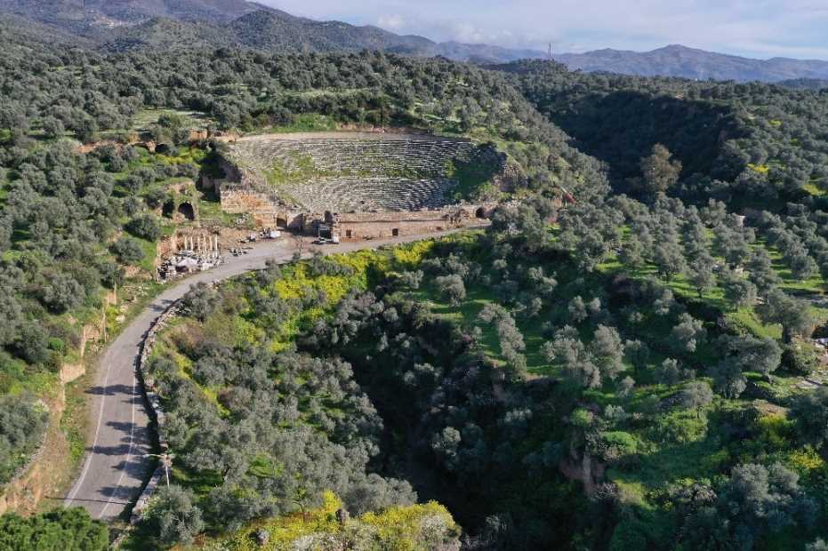 Büyükşehir’Den Kazı Çalışmalarına Destek 