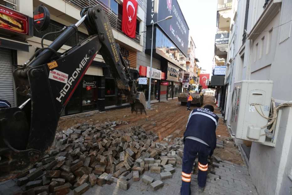 Efeler’İn Yol Ekiplerinden Hafta Sonu Mesaisi 