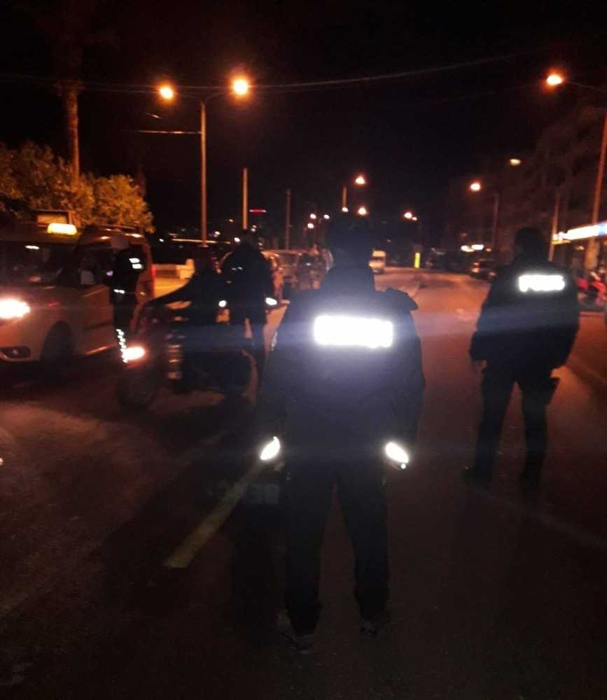 Kuşadası’Nda Otele Kumar Operasyonu, 5 Kişi Gözaltına Alındı 