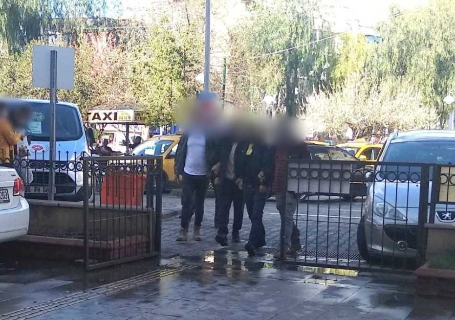 Kuşadası’Ndaki 5 Ayrı Hırsızlık Olayının Şüphelileri Yakalandı 