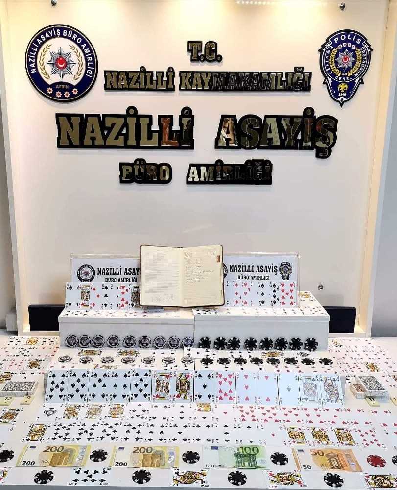 Nazilli’De 36 Kişi Bir Evde Kumar Oynarken Yakalandı 
