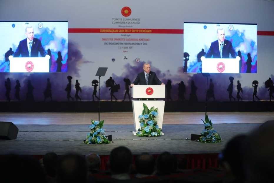 Rektör Aldemir İzmir’De Uluslararası Göç Konferansı’Na Katıldı 
