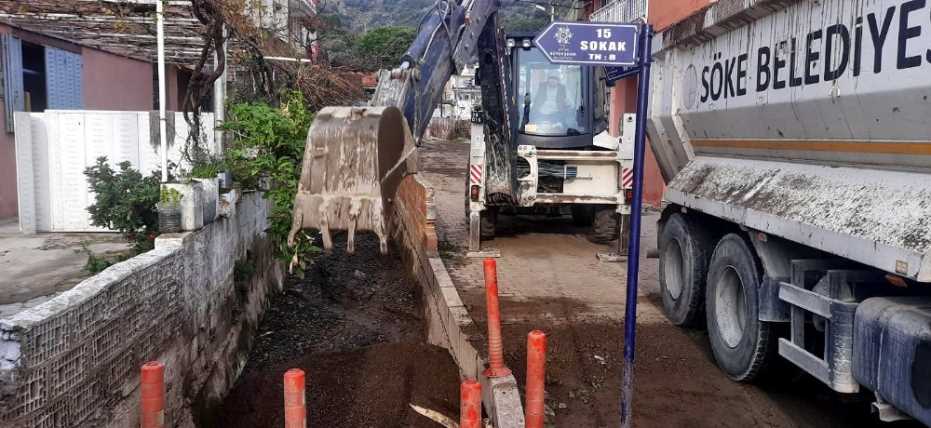 Söke Belediyesi Yenidoğan Deresi’Ne El Attı 