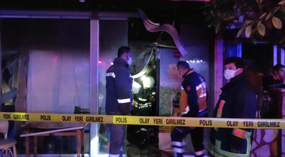 Tekstil Mağazasında Düdüklü Tencerenin Patlaması Sonucu Çıkan Yangında 1 Kişi Öldü 