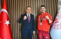 Müdür Yığmatepe, dünya ikincisi milli sporcuyu...