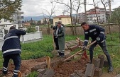 Aydın Büyükşehir, Çine’de mezarlıklarda onarım ve bakım çalışması gerçekleştirdi