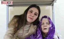 Asrın felaketinden kurtulan Bedriye teyze ve gönüllüler ’anne-kız’ gibi oldular