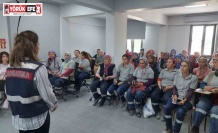 Jandarma ekipleri kadınları bilgilendirmeye devam ediyor