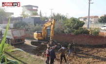 Nazilli Belediyesi, yol çalışmalarını sürdürüyor