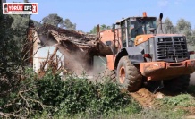 Nazilli’de metruk binaların yıkımı sürüyor