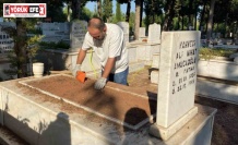 Sıcak hava, kabir ziyaretlerini de etkiledi