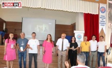Yıl sonu toplantısında okuldan ayrılan öğretmenlere veda edildi