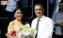 Ünlü sanatçı Zara’dan Yenipazarlılara türkü ziyafeti