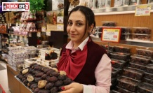 Ramazan ayının sembol ürünü hurma tezgahlardaki yerini aldı