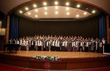 Diş Hekimliği Fakültesi öğrencileri beyaz önlük giydi