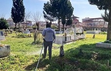 Efeler’in mezarlıklarında bayram hazırlıkları sürüyor