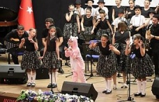 Geleceğin sanatçıları Efeler’de sahne aldı