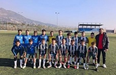 Buharkent’in gençleri namağlup şampiyon oldu