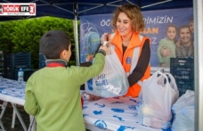 KUŞADASI’NDA ÇOCUKLAR OKULA HER GÜN SAĞLIKLI VE MUTLU BAŞLIYOR
